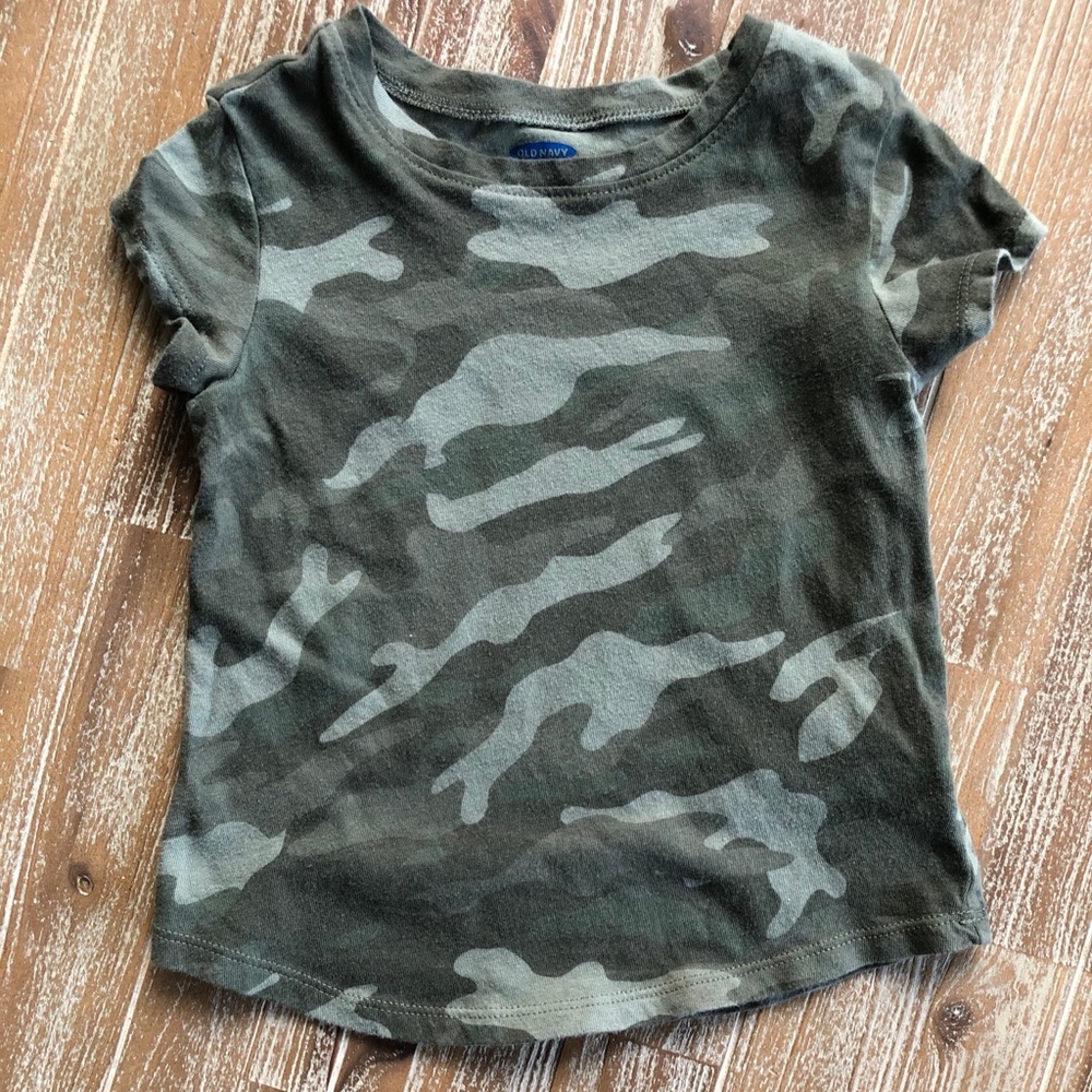 Old navy shirt
